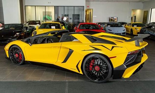 The Ultimate Driving Machine: Lamborghini Aventador for Sale